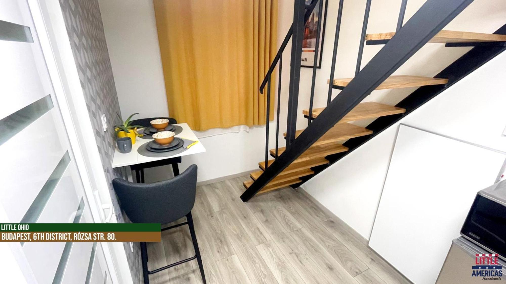 Little Americas Interstate Apartment *
